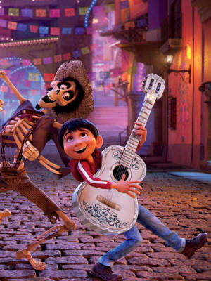 Disney/Pixar\'s Coco: Music from the Original Motion Picture Soundtrack - Piano/Vocal/Guitar - Book