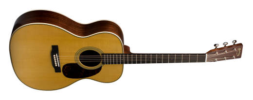 000-28 Acoustic Guitar w/ Case