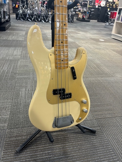 Gear Hunter | Fender - Vintera II 50's P-Bass - Maple Neck