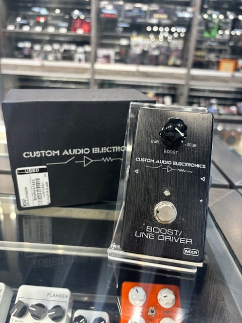 ギター MXR MC401 CAE BOOST/LINE DRIVER MXR CAE Custom Audio Electronics Boost Line Driver - YouTube