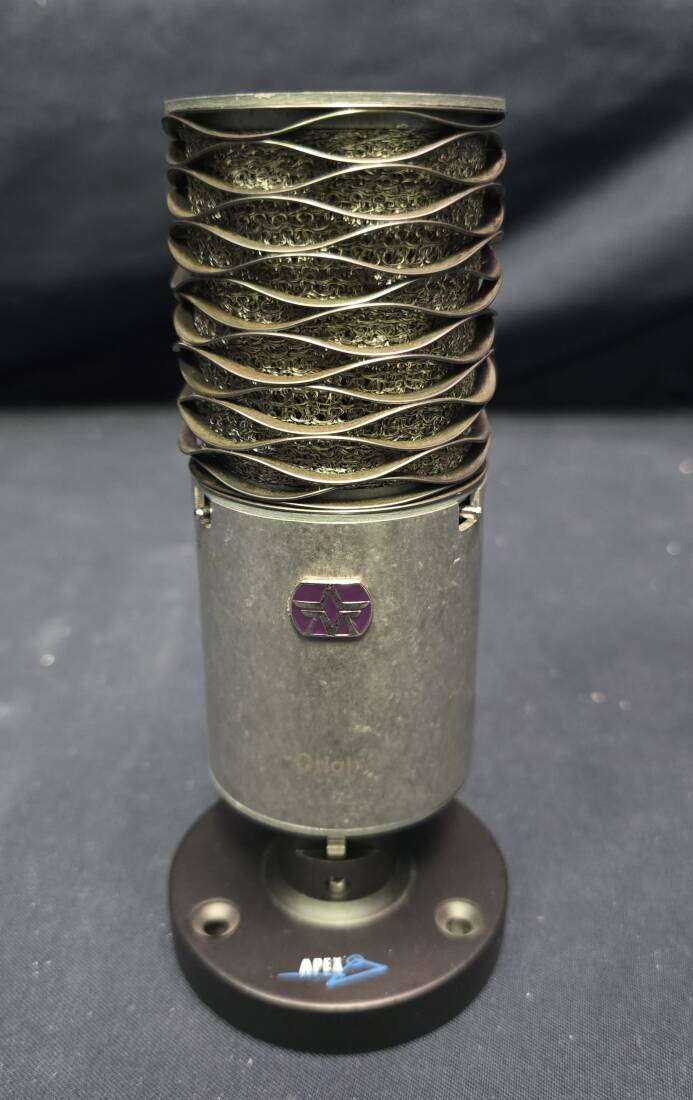 Gear Hunter | Aston - Origin Cardioid Condenser