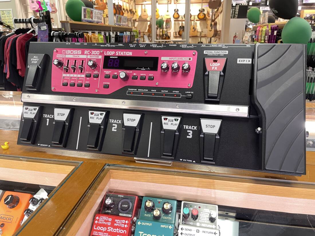 Gear Hunter | BOSS - RC-300 LOOP STATION