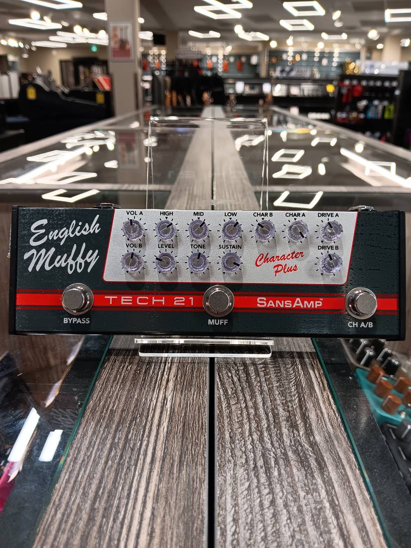 Gear Hunter | Tech 21 - Character Plus - English Muffy