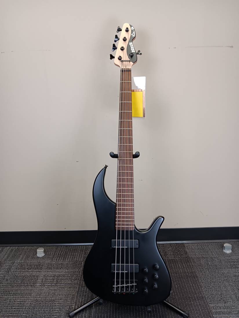 Gear Hunter | Markbass - MB Gloxy Panther 5-String Bass - Black