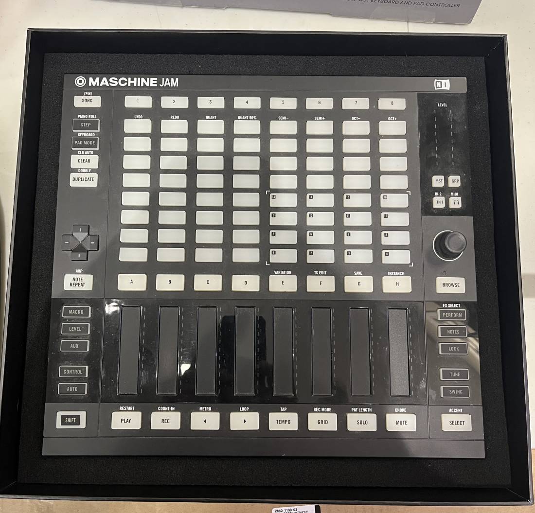 Gear Hunter | Native Instruments - MASCHINE JAM