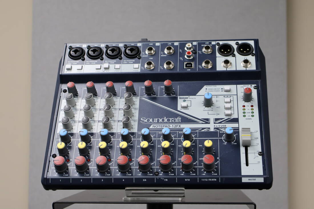 Gear Hunter | Soundcraft - Notepad 12FX