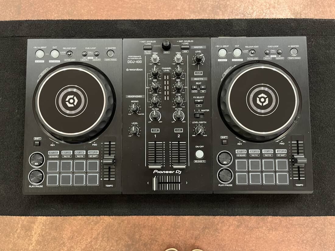 Gear Hunter | Pioneer - DDJ-400