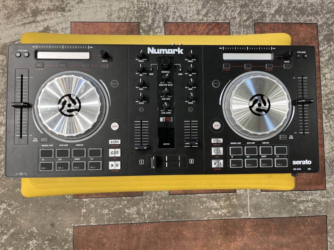 Gear Hunter | Numark - MIXTRACK PRO 3