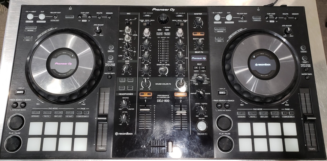 Gear Hunter | Pioneer DDJ-800 DJ Controller for Rekordbox