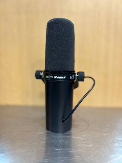 【SHURE】SM7dB Shure SM7dB Vocal Microphone with Built-In Preamp SM7DB