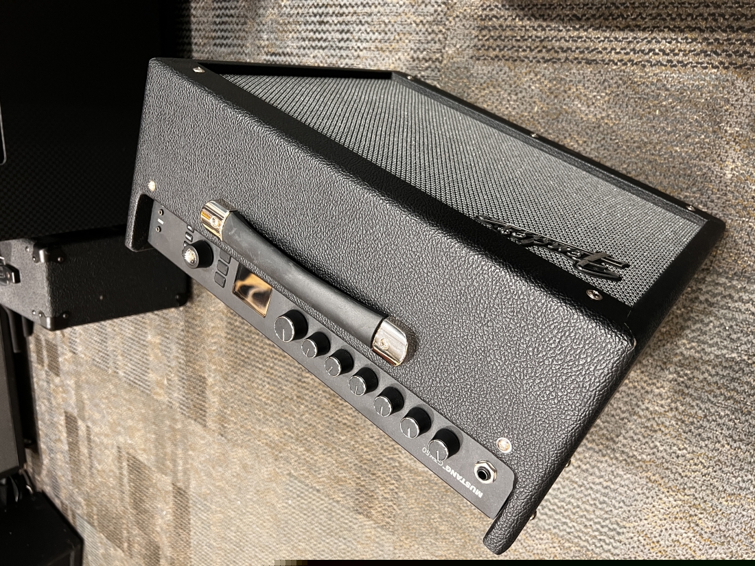 Gear Hunter Fender Mustang GTX50