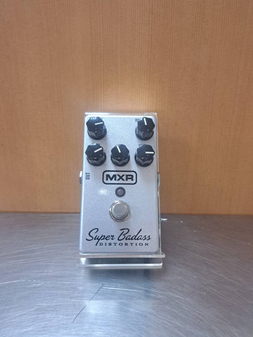 Gear Hunter | MXR - Super Badass Distortion