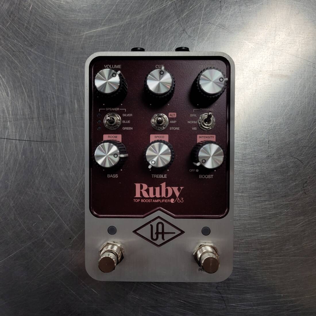Universal Audio UAFX Ruby '63 Top Boost Amplifier Pedal - UA-GPM-RUBY