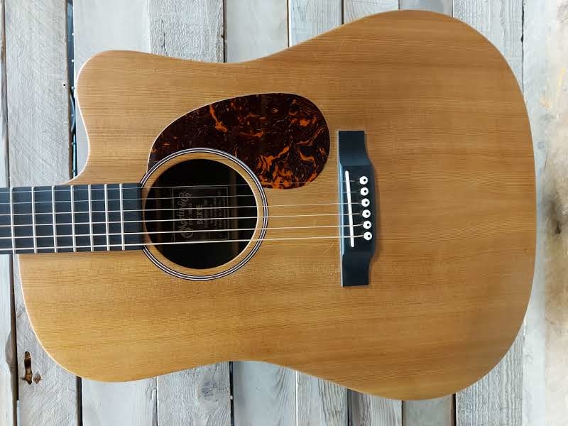 Gear Hunter | Martin Guitars - DCX1E