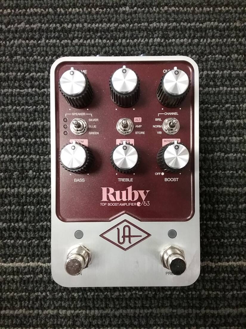 Universal Audio UAFX Ruby '63 Top Boost Amplifier Pedal - UA-GPM-RUBY