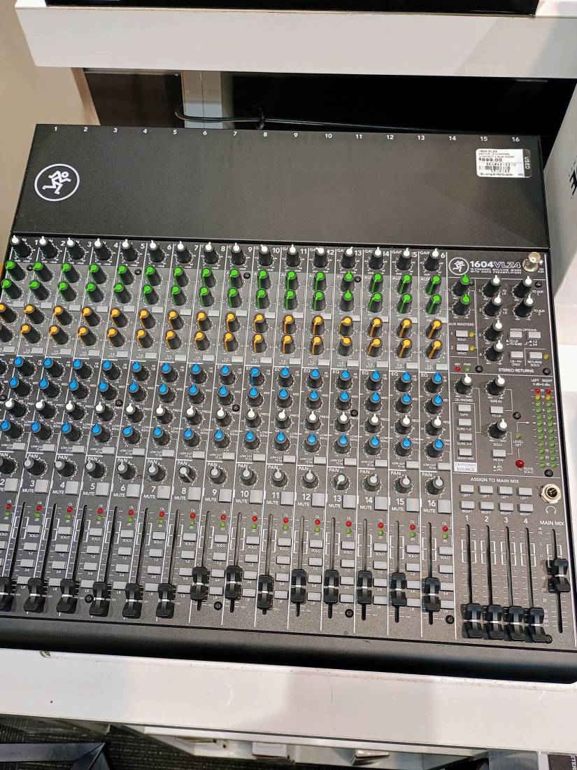 配信機器・PA機器・レコーディング機器 Mackie 1604-VLZ Pro 1604 16-Channel 4-Bus Compact Analog Mixer | MACKIE