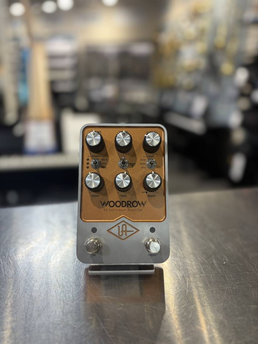 【Universal Audio / UAFX】 Woodrow Universal Audio UAFX Woodrow '55 Instrument Amplifier