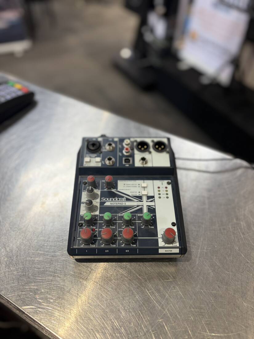 Gear Hunter | Soundcraft - NOTEPAD-12FX