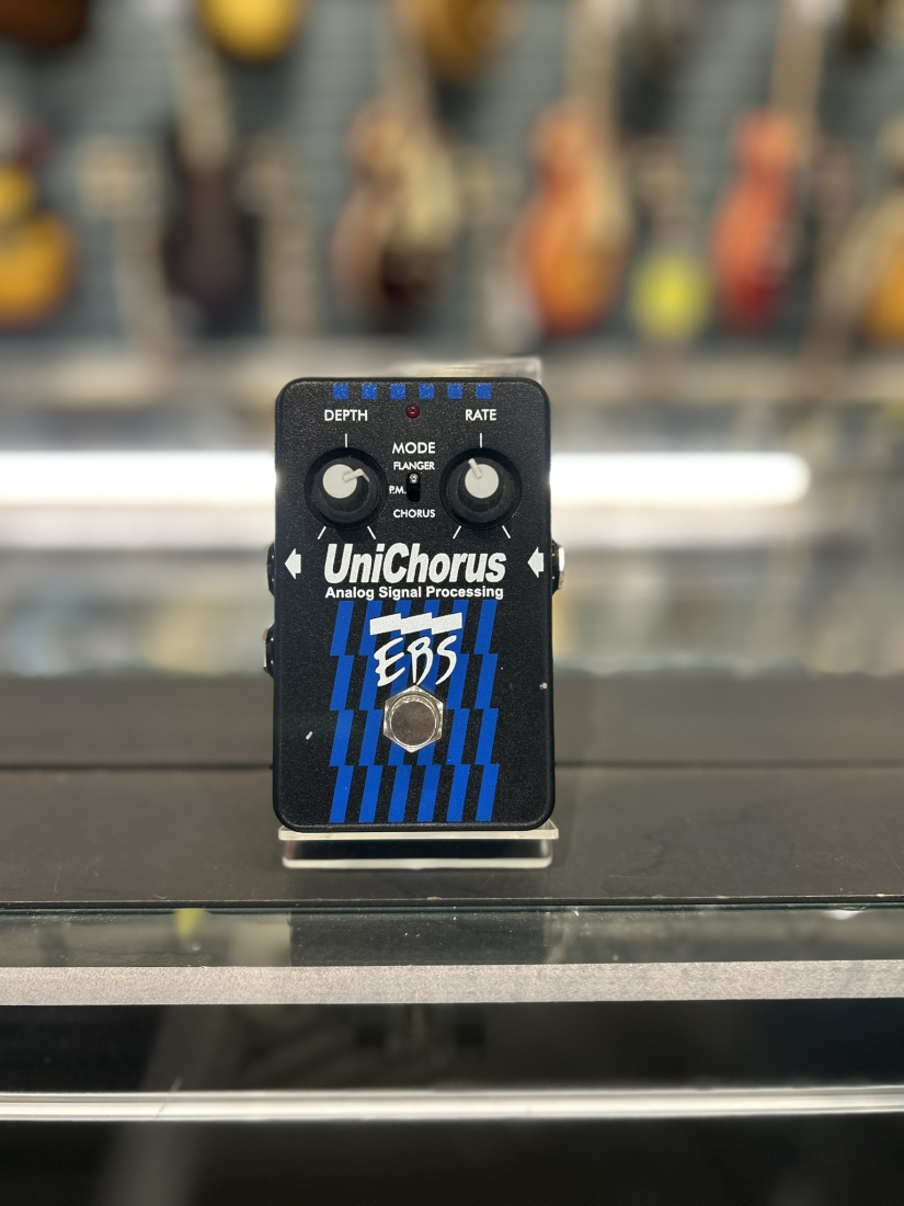 【送料無料/新品】 EBS | Hunter Gear - Pedal Processing Signal Analog Unichorus ベース