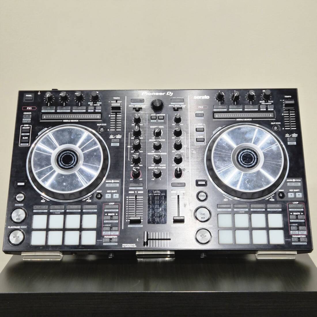 Pioneer - DDJ-SR2 Portable 2-Channel Controller For Serato DJ