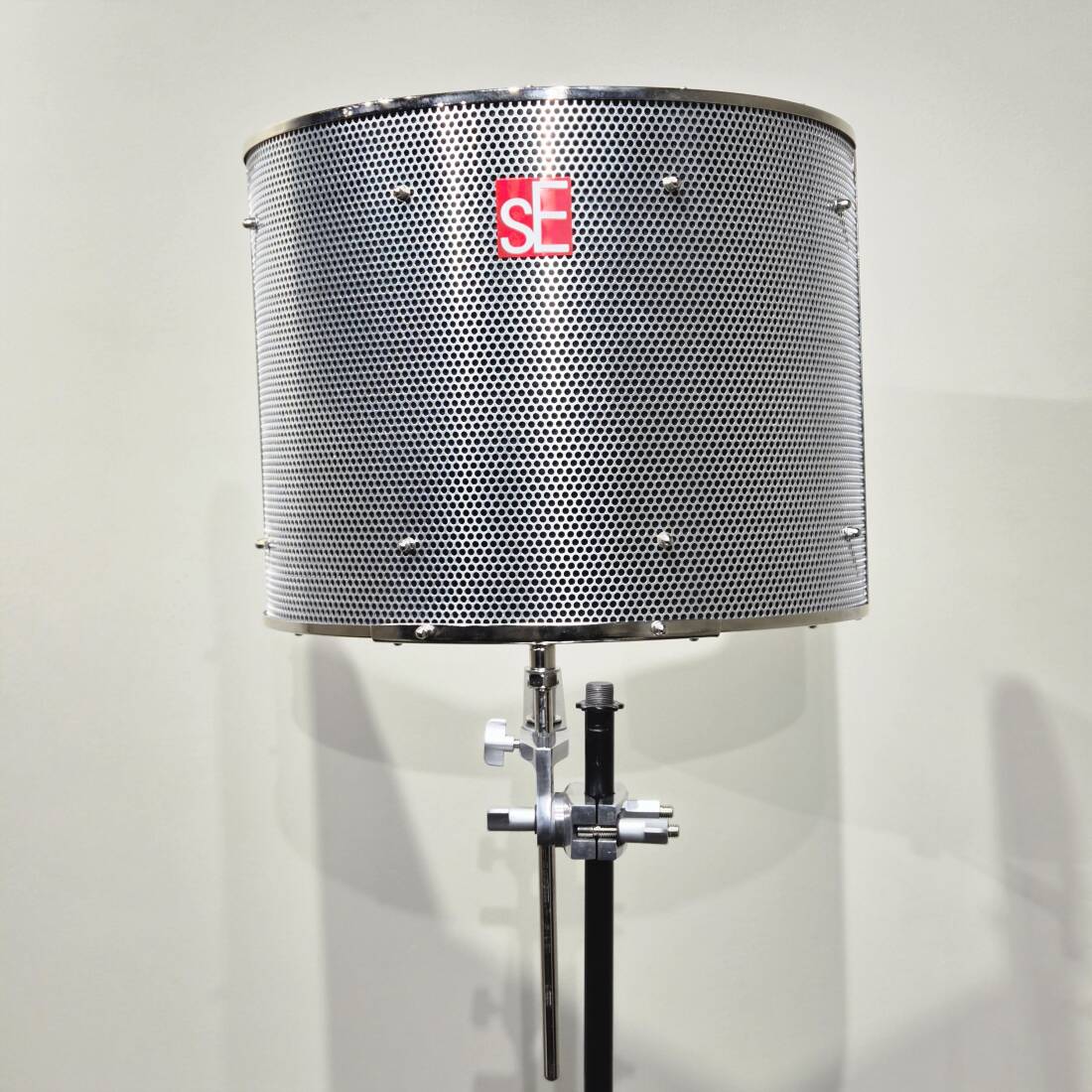 Gear Hunter | SE Electronics - Reflexion Filter Pro
