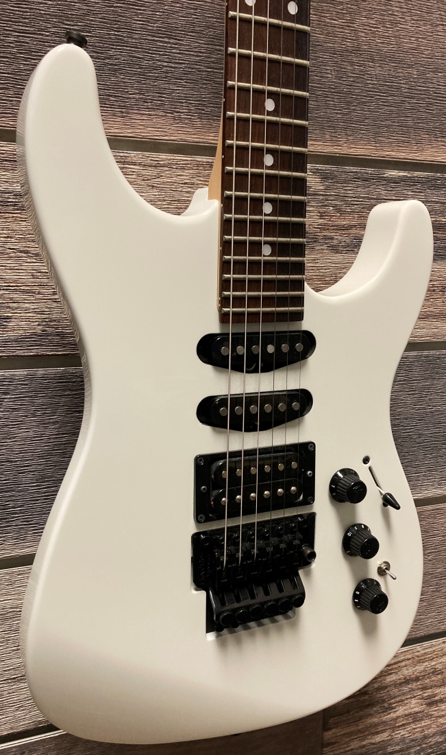 Gear Hunter Fender Fender HM Strat