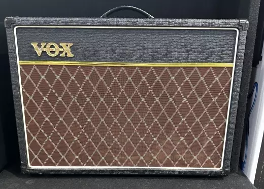 Store Special Product - Vox - AC15C1