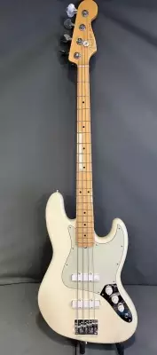 FENDER AM PRO J-BASS MN OWT W/CS with MODS