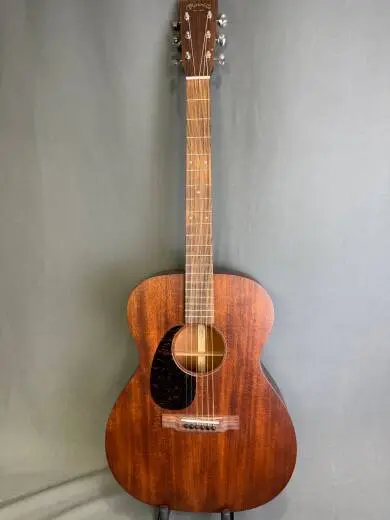 Martin Guitars - 000-15M LEFT