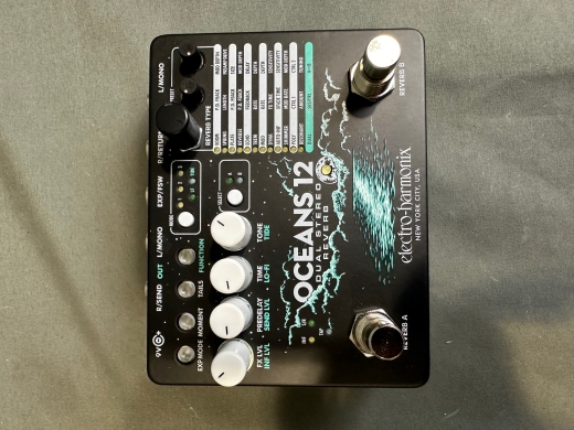 Store Special Product - Electro-Harmonix - OCEANS 12