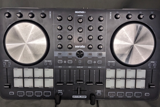 Reloop Beatmix 2 Mk2 Serato Intro - Controladora DJ