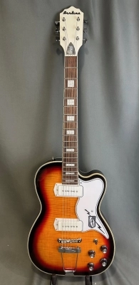 EASTWOOD AIRLINE TUXEDO SUNBURST