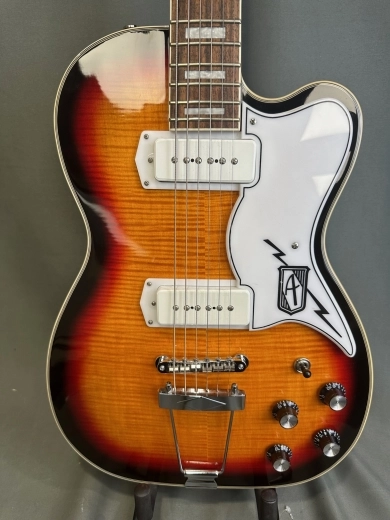 EASTWOOD AIRLINE TUXEDO SUNBURST 2