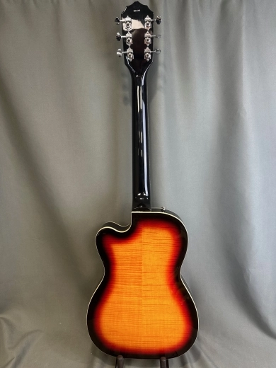 EASTWOOD AIRLINE TUXEDO SUNBURST 2