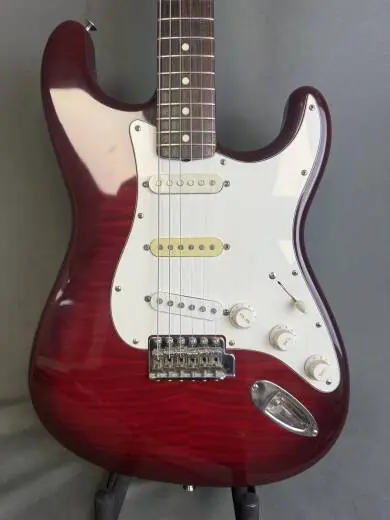 Fender Strat ST62 Crimson Photo Flame (1993) 2