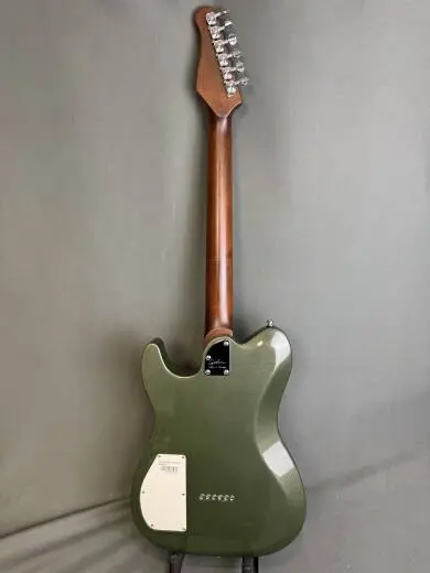 Godin Guitars - G46959 2