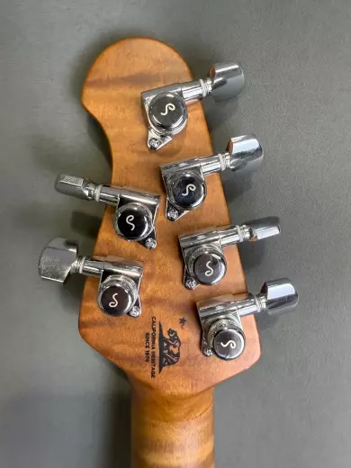 Ernie Ball Music Man - 570-MZ-R1-01 2
