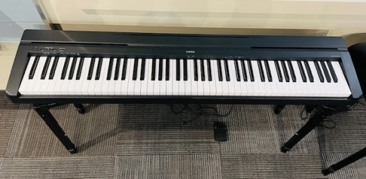 Yamaha - P45 B
