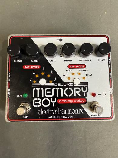 Electro-Harmonix Deluxe Memory Boy Analog Delay With Tap