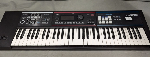 Roland - JUNO-DS 61