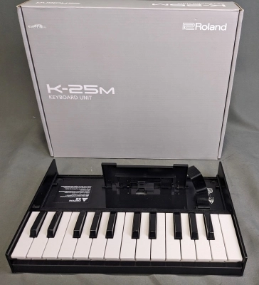 Roland - K-25M