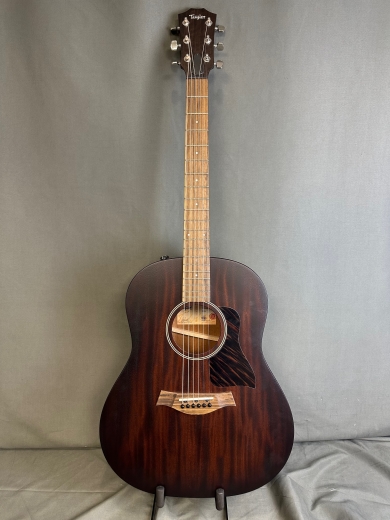 Taylor Guitars - AD27E