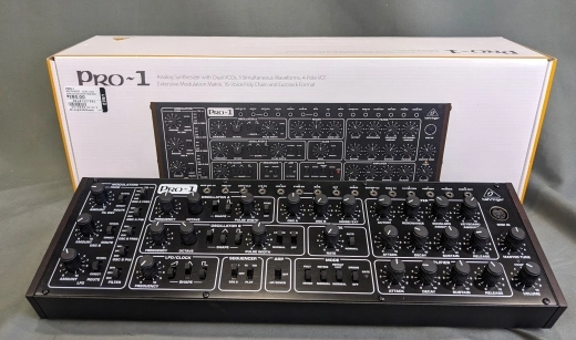 Behringer - PRO-1