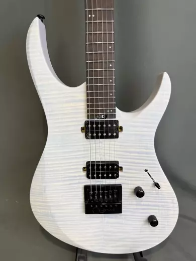 Balaguer Guitars Diablo Standard Satin Trans White 2