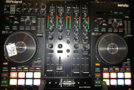 Roland - DJ-707M