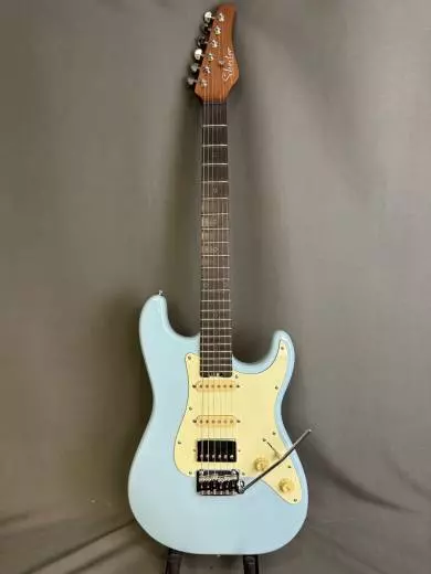 Store Special Product - Schecter - 1542-SHC
