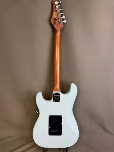Store Special Product - Schecter - 1542-SHC