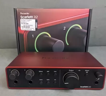 Store Special Product - Focusrite - SCARLETT2I2MK4