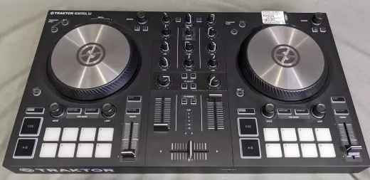 Native Instruments - KONTROL S2 MK3