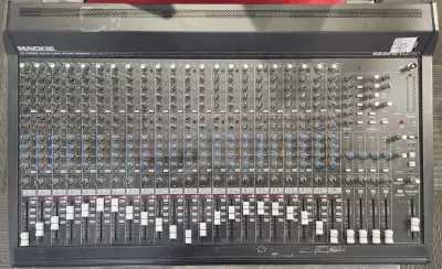 Mackie SR24.4